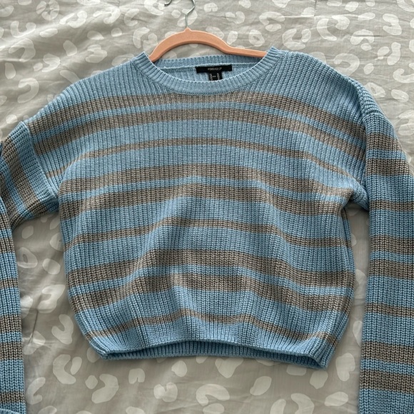 Baby blue and grey striped sweater (xl) 💙🦋🐭🐰 - Picture 1 of 3